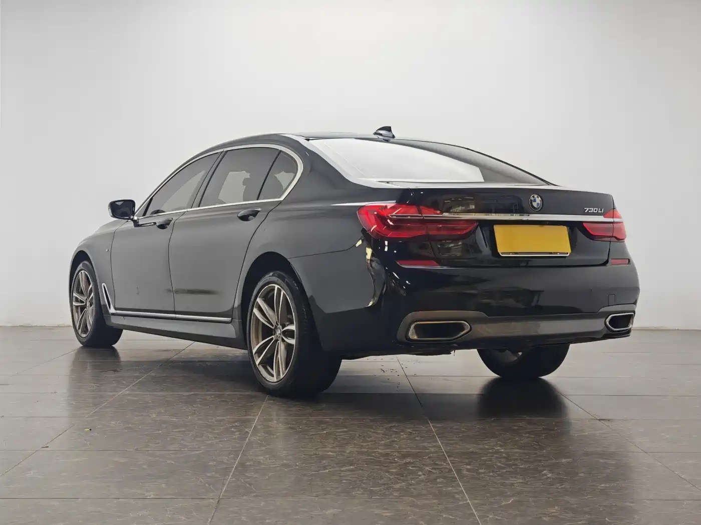 BMW 7 Series 2018 730Li Leading Type M Sport Package фото 4