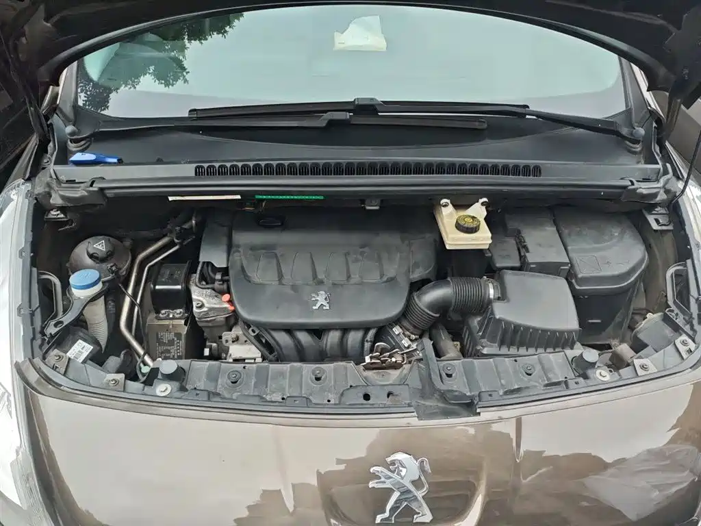 Peugeot 3008 2013 2.0L Automatic Trend Edition фото 17