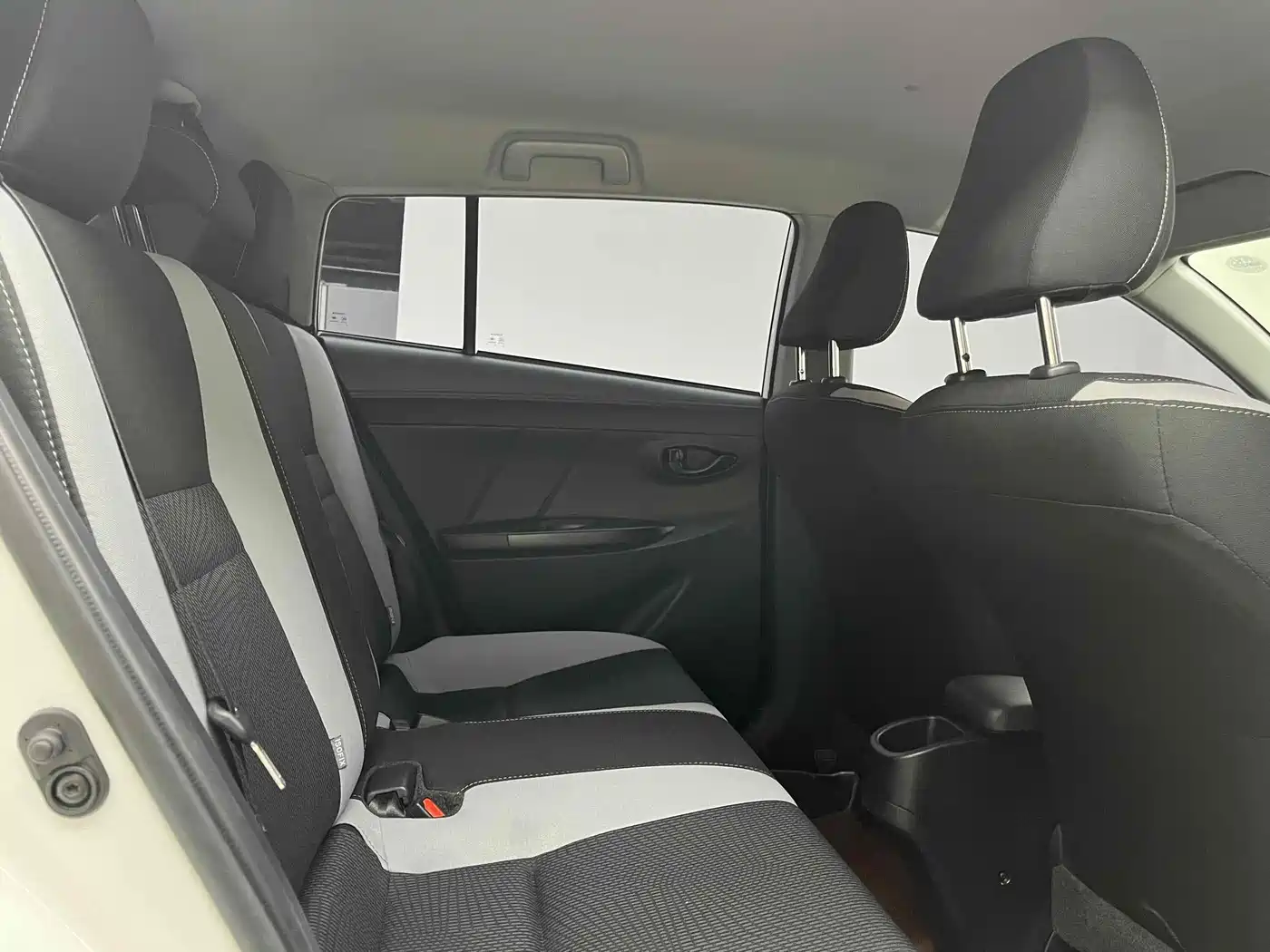 Toyota YARiS L Zhi Xuan 2022 1.5L CVT Leading PLUS Edition фото 9