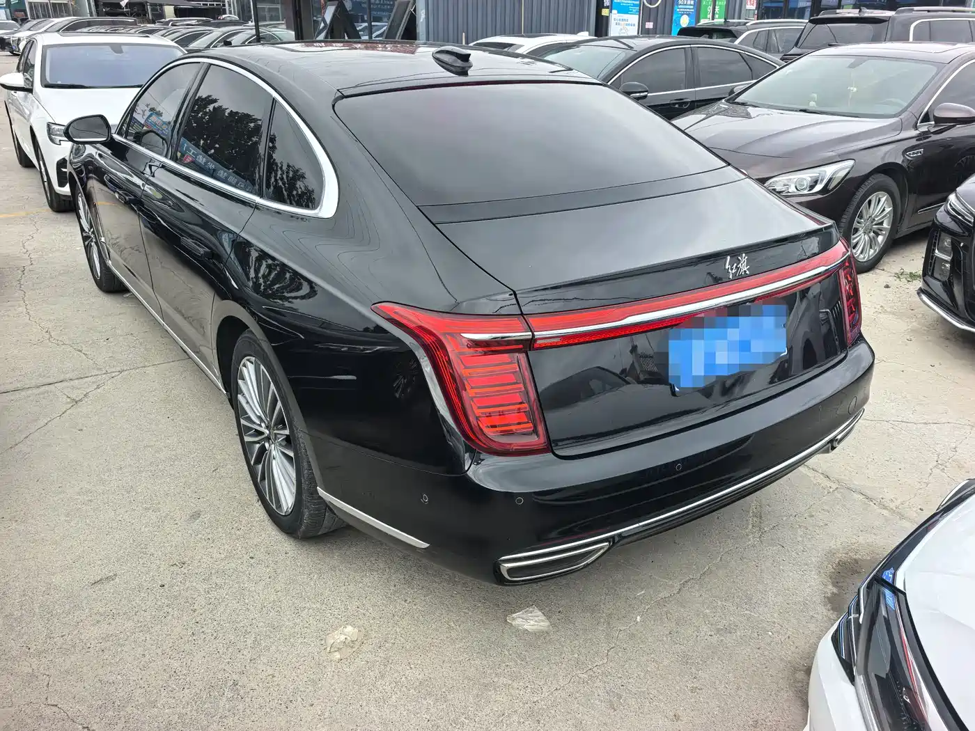 Hongqi H9 2020 2.0T Smart Connection Qi Chang Edition фото 9