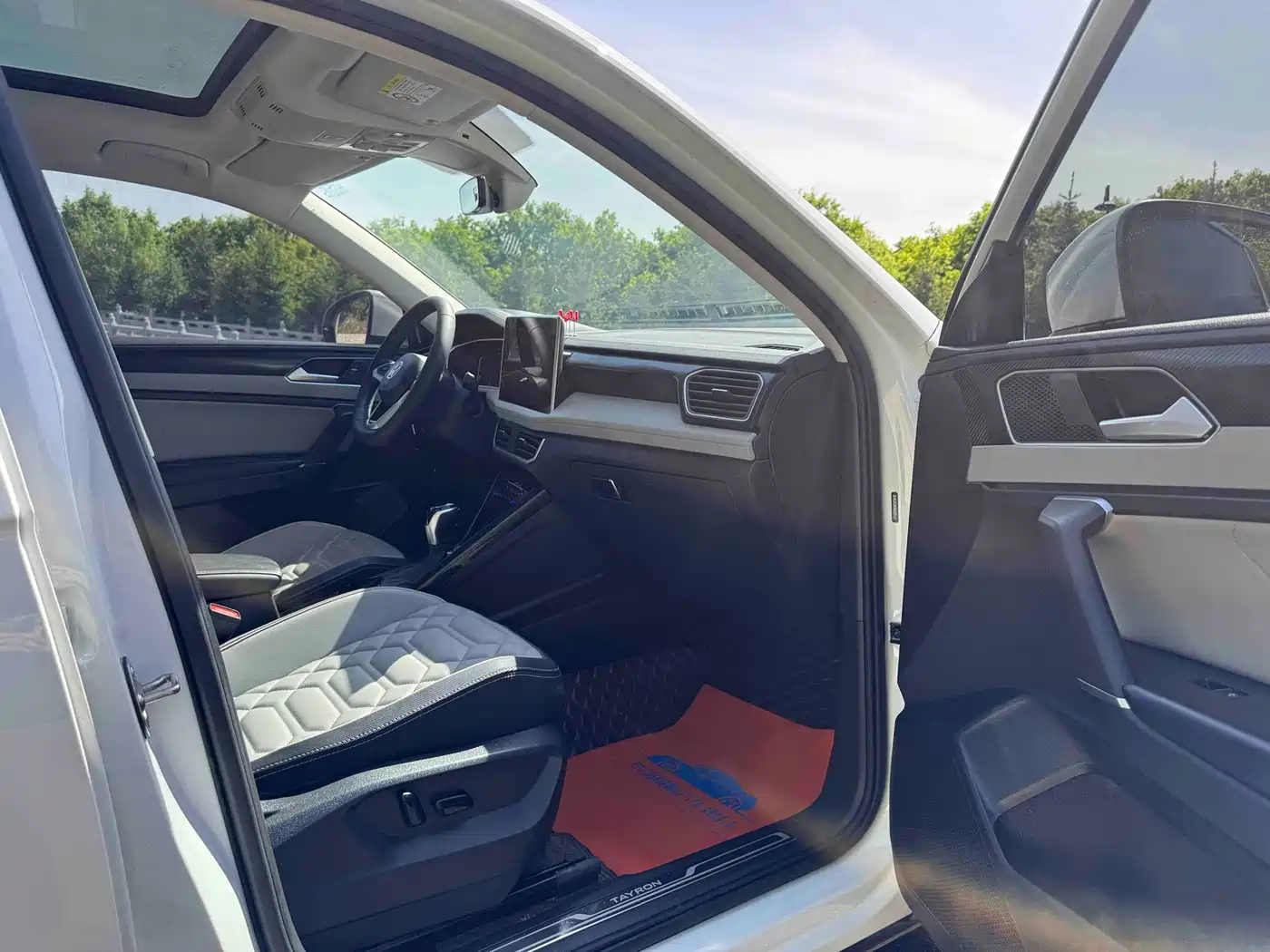 Volkswagen Tayron 2023 280TSI 2WD Luxury Plus Advanced Edition фото 10