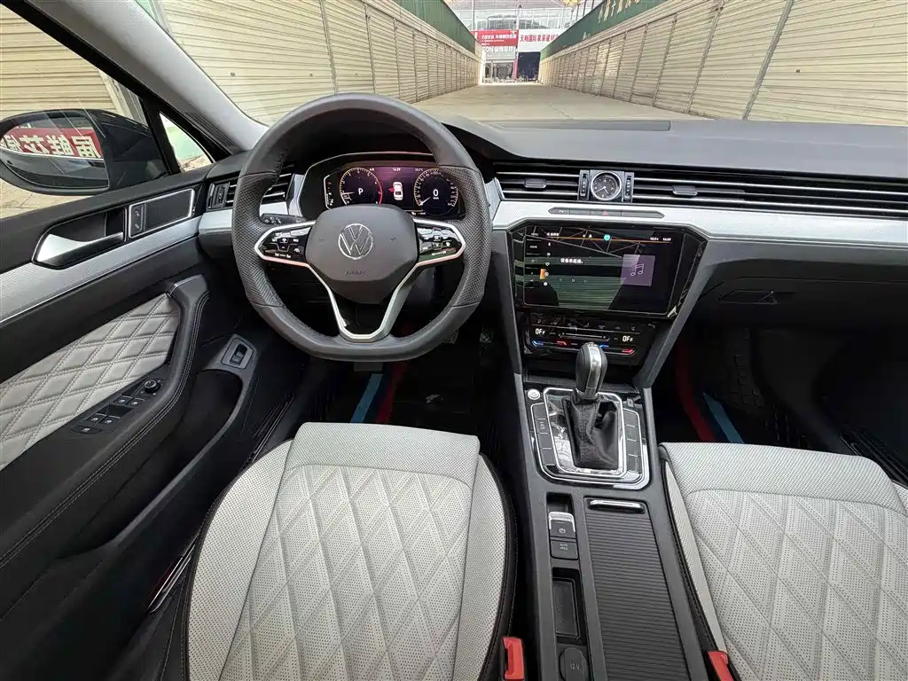 Volkswagen Magotan 2025 Facelift Public Edition 330TSI DSG Luxury фото 9
