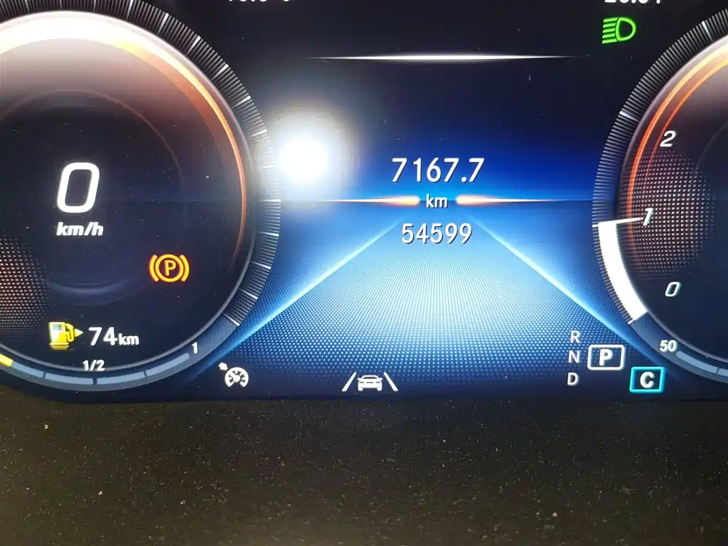 Mercedes-Benz GLC 2022 Model GLC 300 L 4MATIC Dynamic Edition фото 5
