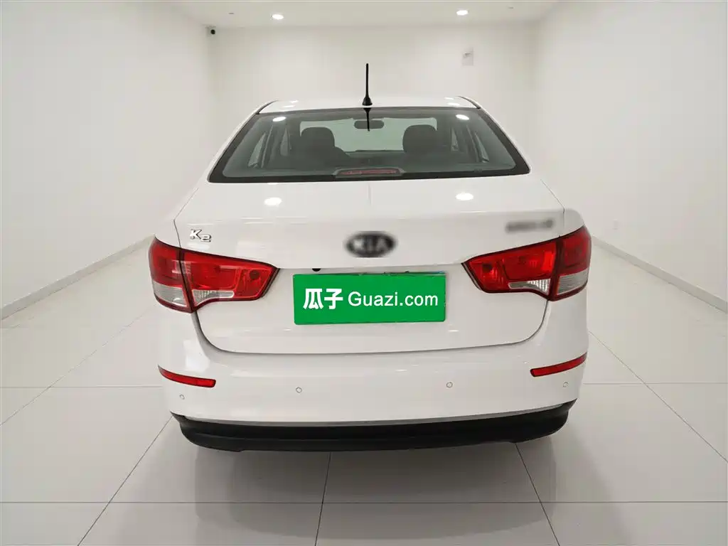Kia K2 2015 Sedan 1.4L MT GLS фото 6