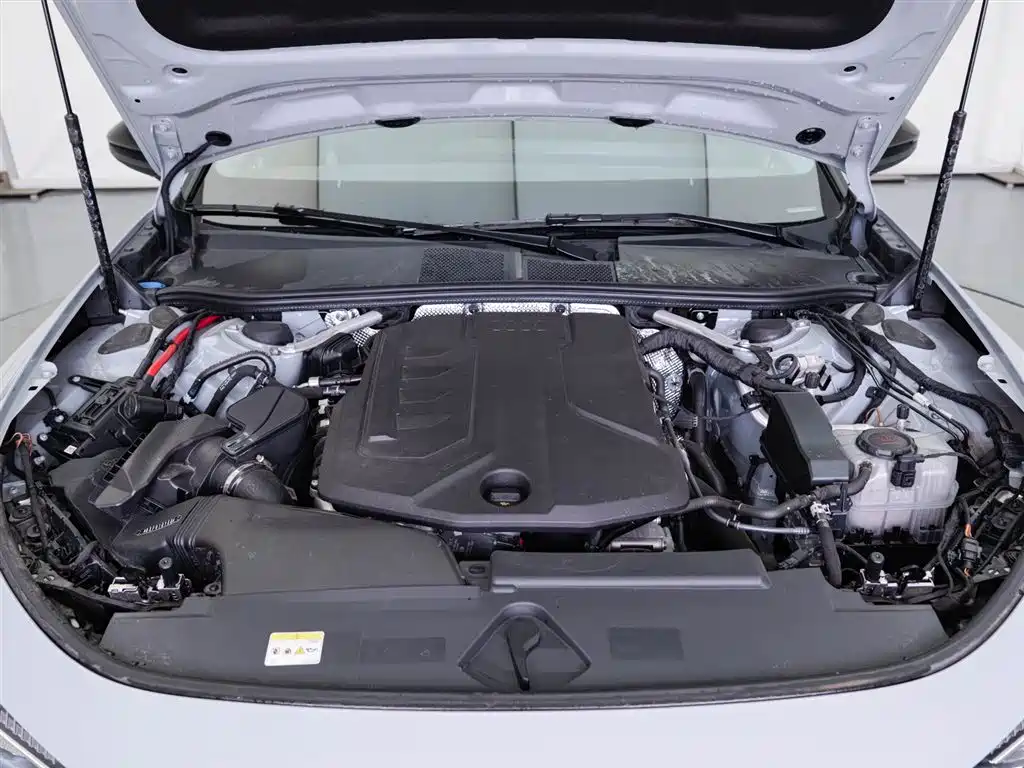 AUDI A5L