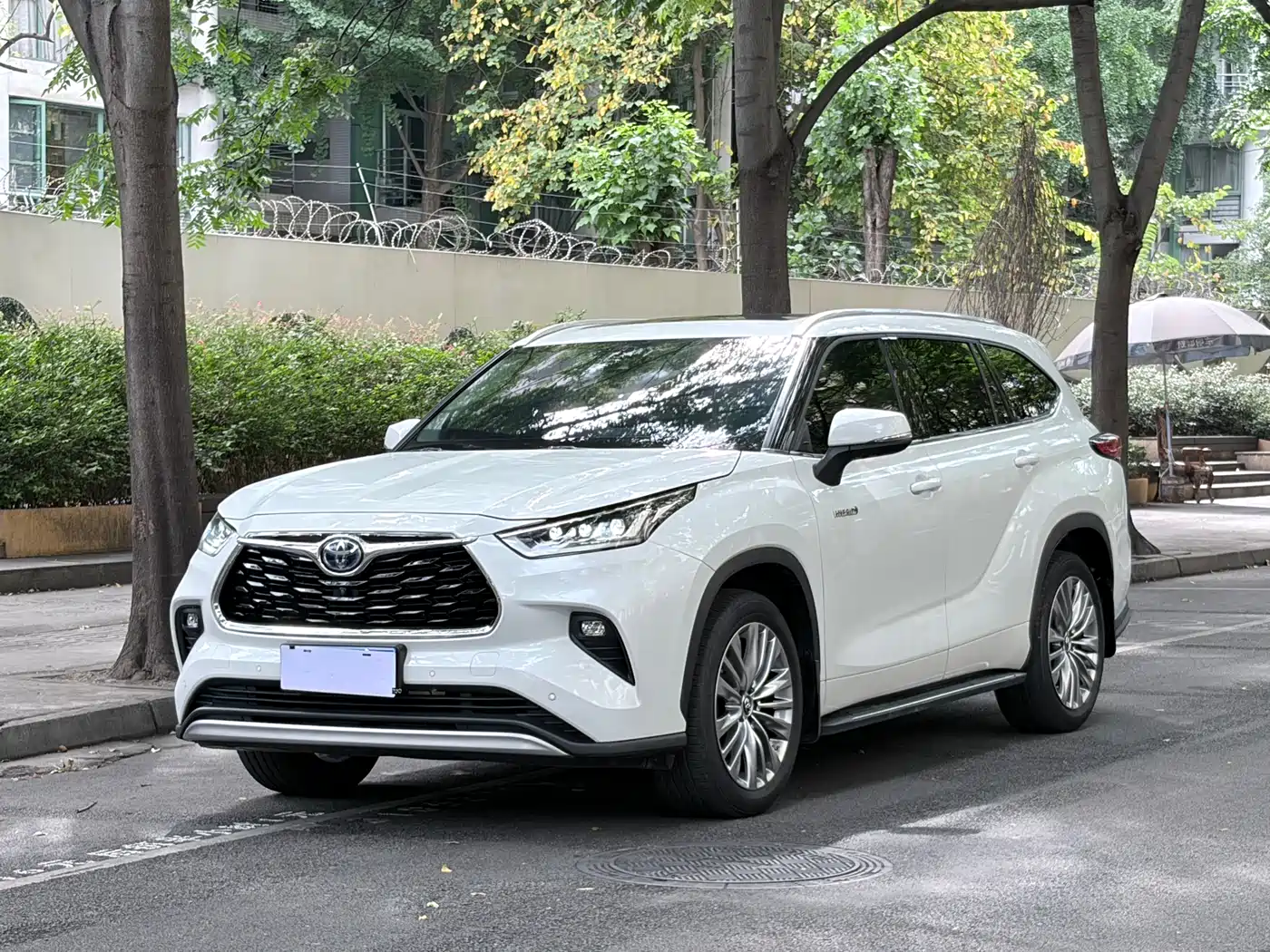 Toyota Highlander 2022 Dual Engine 2.5L 4WD Supreme Edition 7-Seater