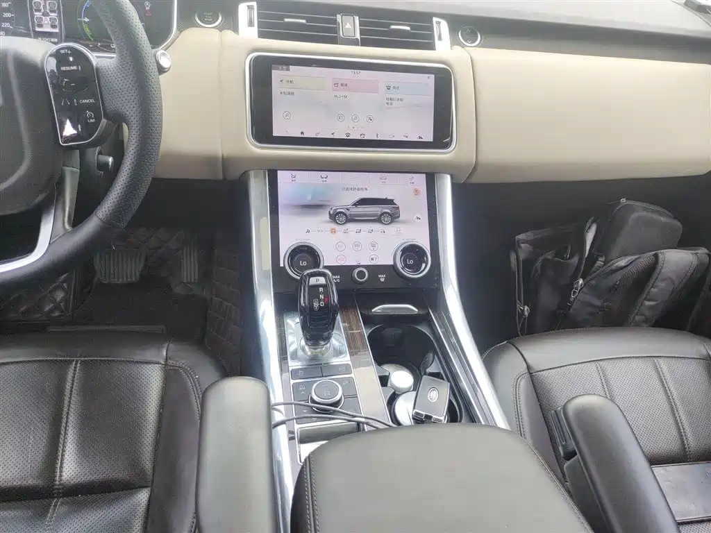 Land Rover Range Rover Sport PHEV 2019 P400e HSE фото 14