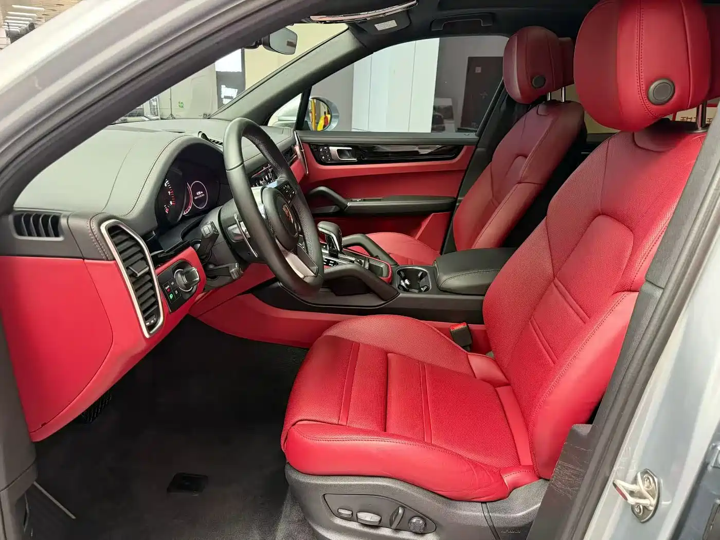 Porsche Cayenne 2022 Cayenne 3.0T Platinum Edition фото 8