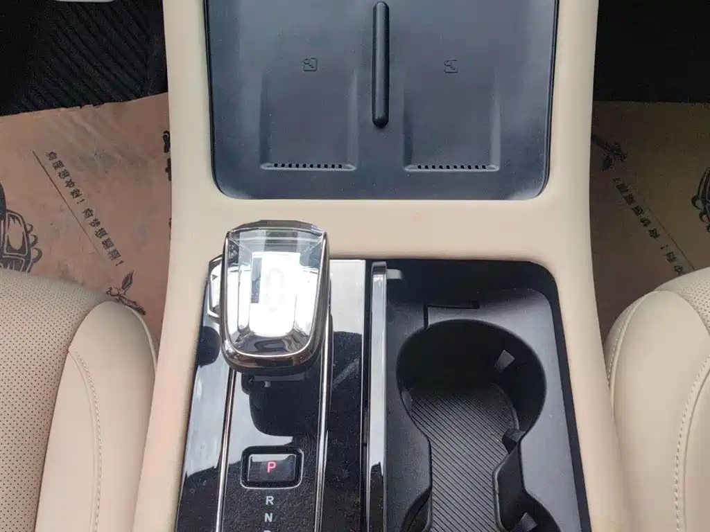 AITO Wenjie AITO M7 2024 Model 1.5T Smart Drive RWD Max 5-Seater фото 12