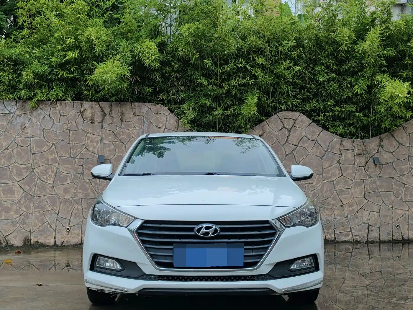 Фото 2 - Hyundai Verna