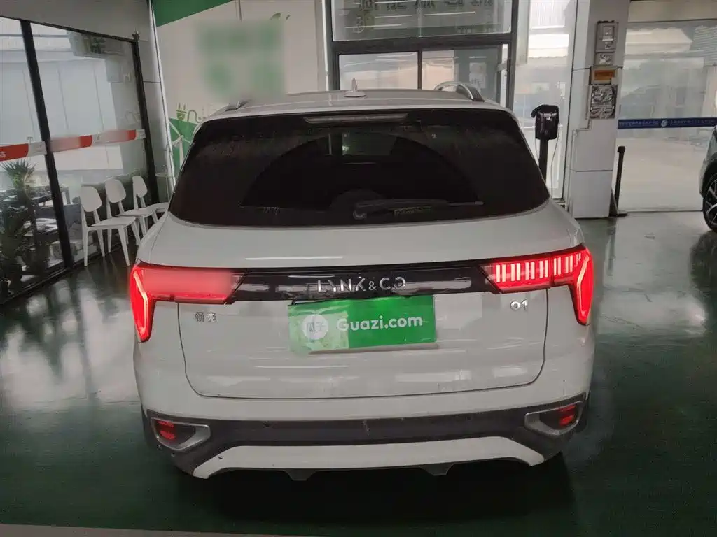 Lynk & Co 01 2019 2.0T 2WD Type Pro Version China V фото 4