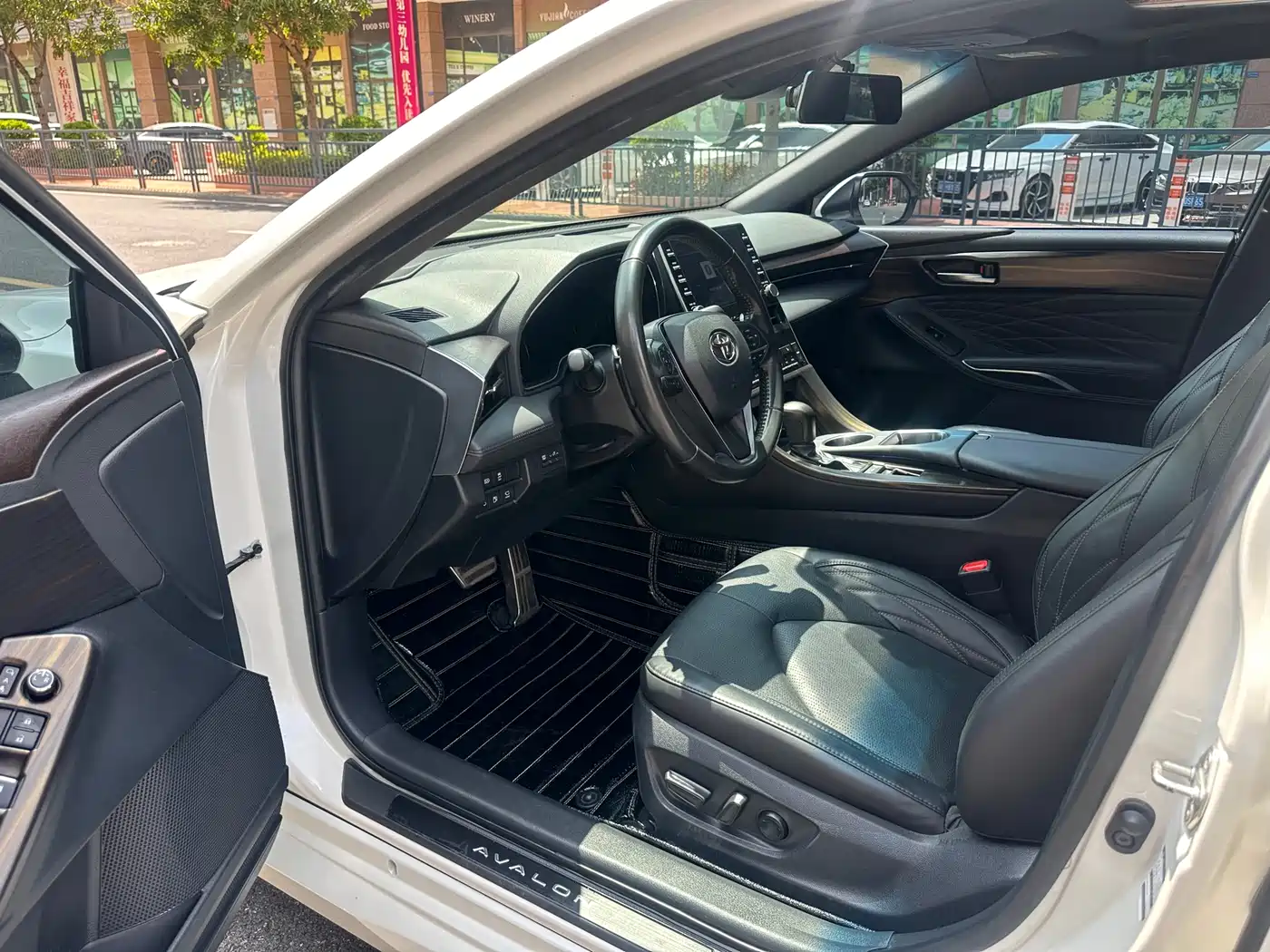 Toyota Avalon 2019 2.5L Touring Premium (China V) фото 4