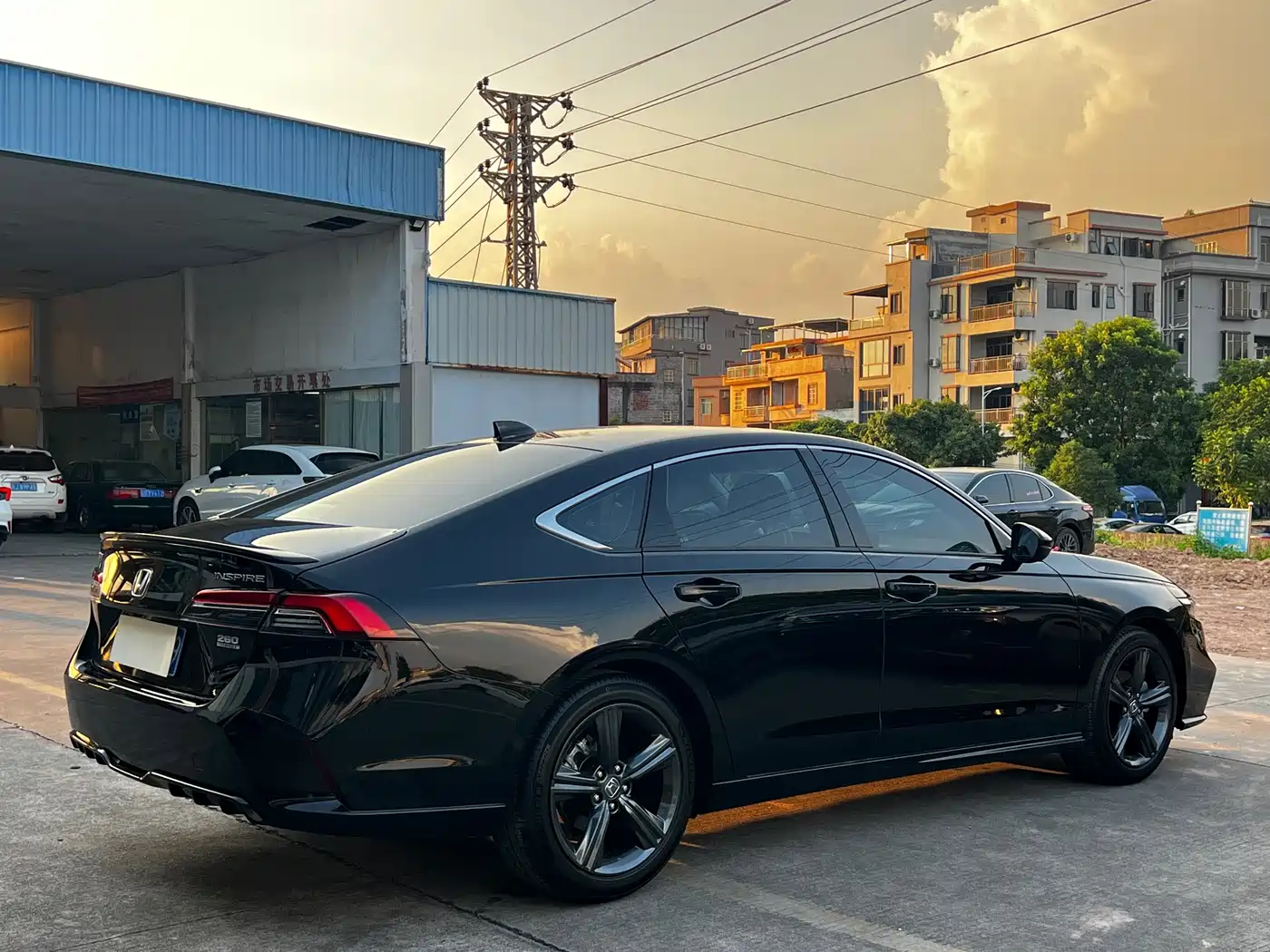 Фото 7 - Honda Inspire