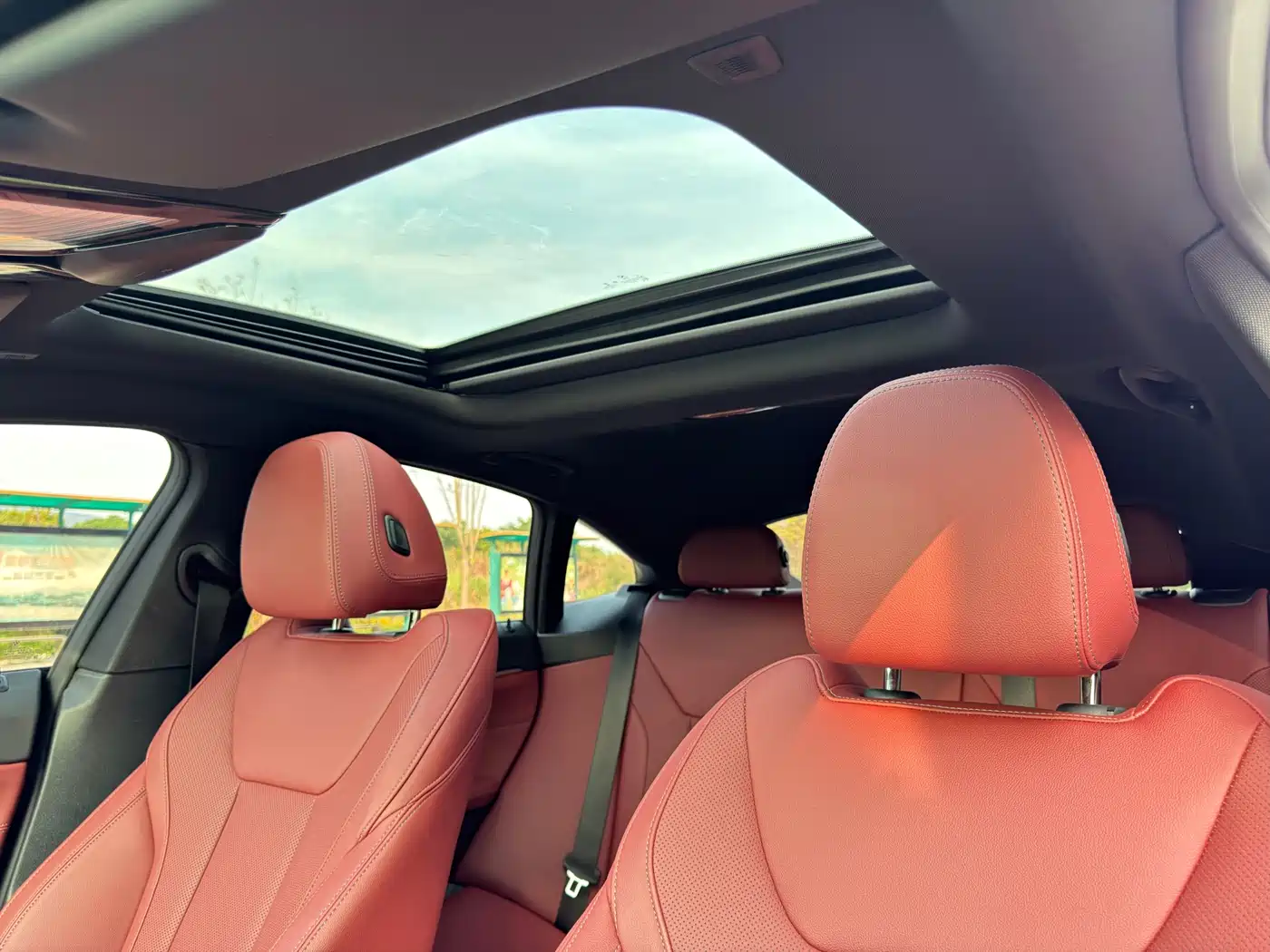 BMW 4 Series 2023 425i Gran Coupe M Sport Shadowline Package фото 14