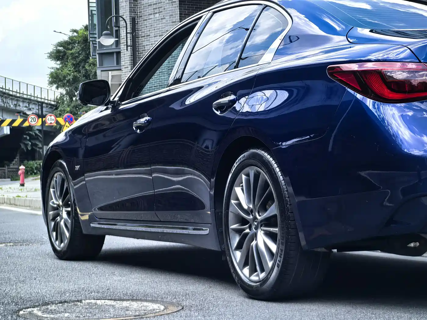 Infiniti Q50L 2018 2.0T Premium Edition China V фото 18
