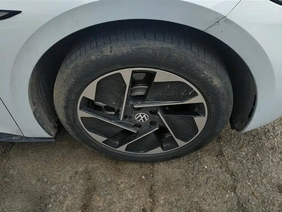 Volkswagen ID.3 2023 Upgraded Pure Intelligence Edition фото 6