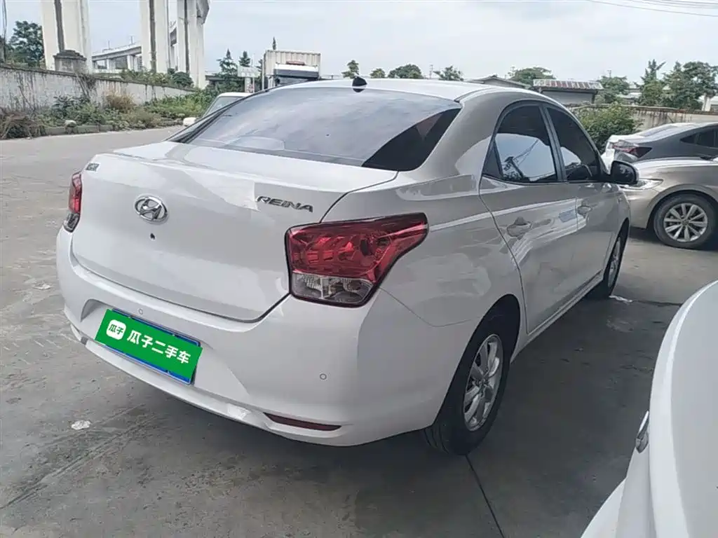 Hyundai Verna 2017 1.4L Automatic Leap Enjoyment Edition China VI фото 7