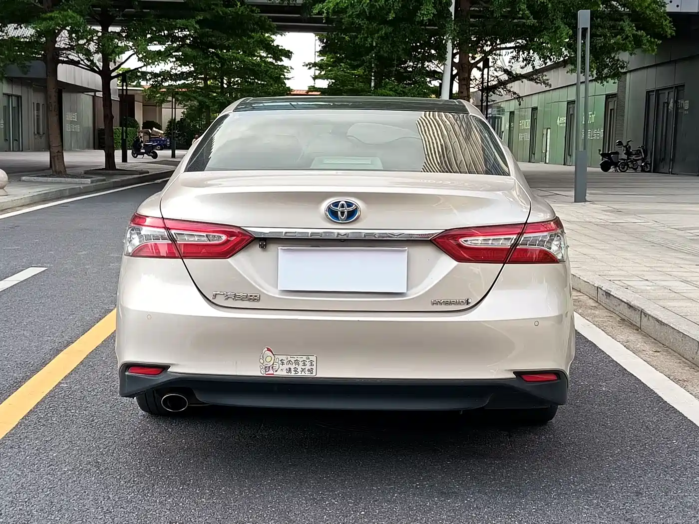 Toyota Camry 2019 Hybrid 2.5HG Luxury Edition China V фото 5