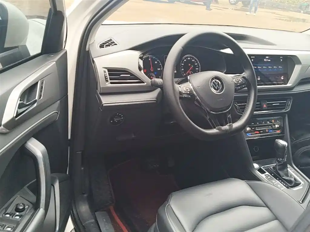 Volkswagen Tharu New Energy 2021 Panorama Premium Edition фото 16