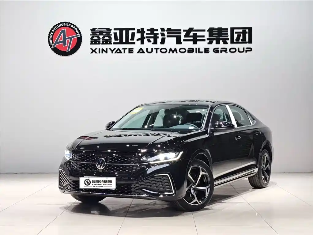 Volkswagen Passat 2025 Outstanding 330TSI Starlight Elite Edition фото 2