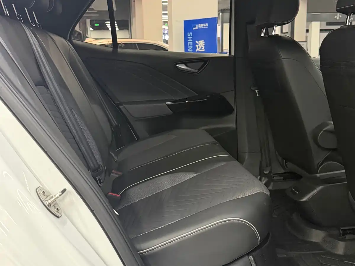 Volkswagen ID.3 2024 Outstanding Edition фото 6