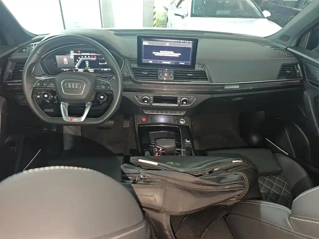 Audi Q5L Sportback 2022 45 TFSI Premium фото 16