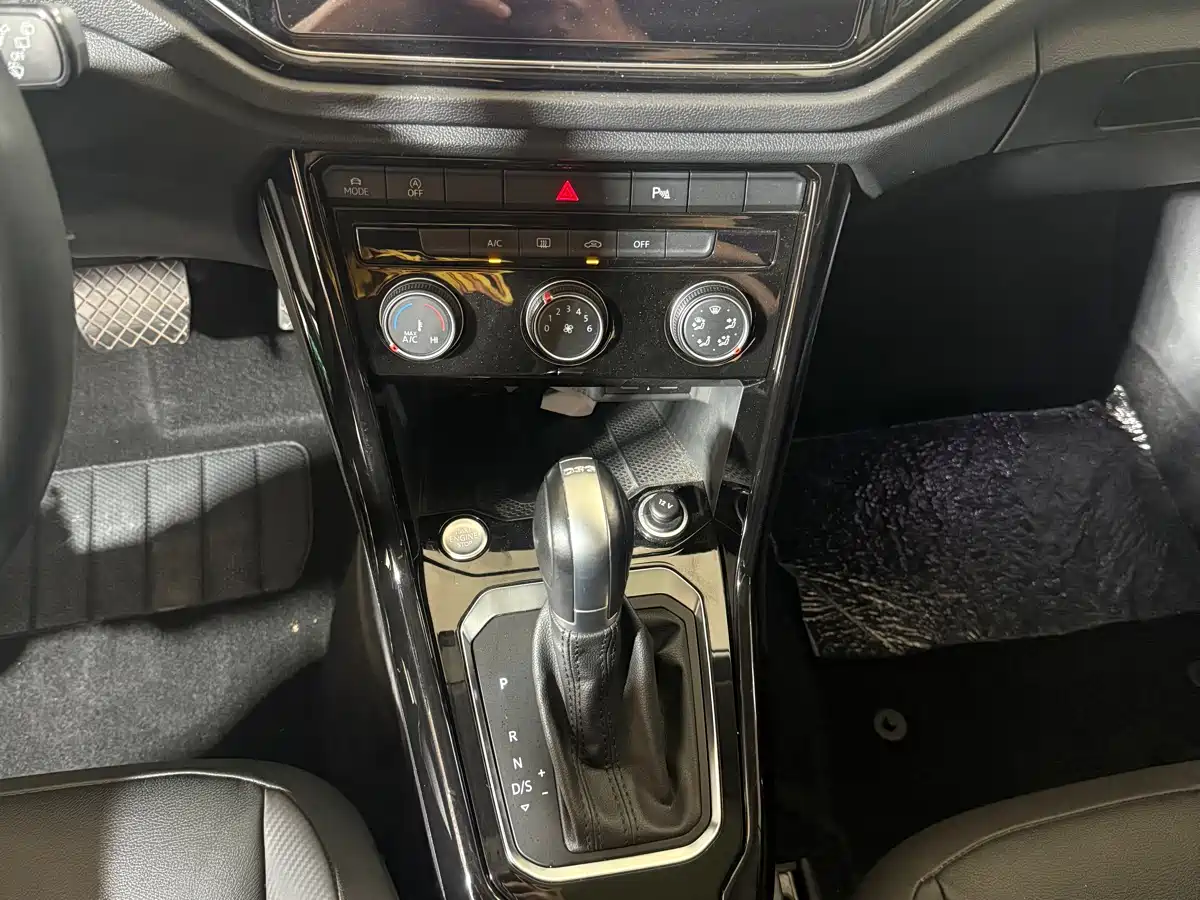Volkswagen T-ROC 2021 280TSI DSG 2WD Comfort Connected фото 9