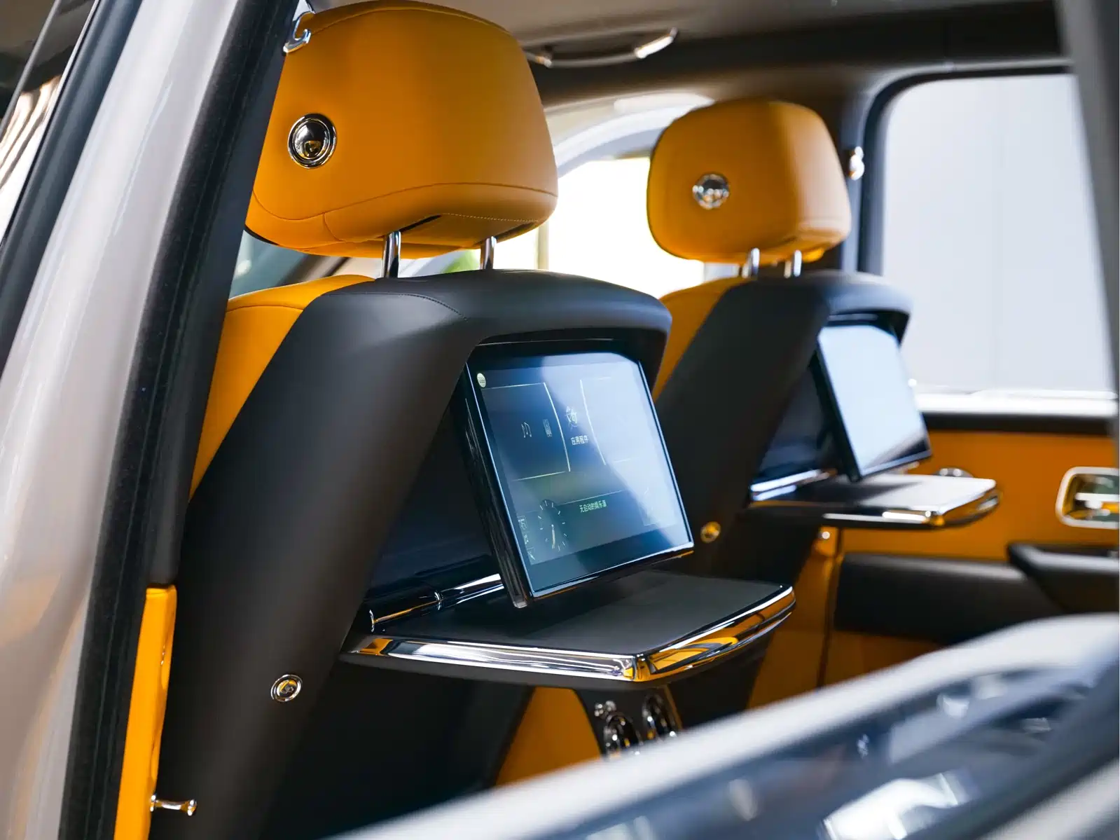 Фото 20 - Rolls-Royce Cullinan