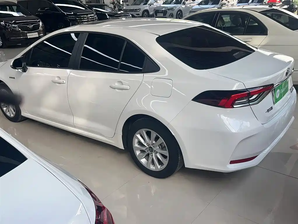 Toyota Corolla 2023 1.8L Smart Hybrid Dual Engine Elite Edition фото 24