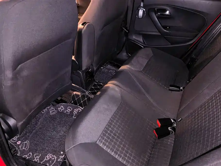Volkswagen Polo 2014 1.6L Automatic Comfort Edition фото 11