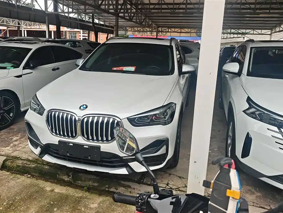 BMW X1 2022 sDrive20Li Premium