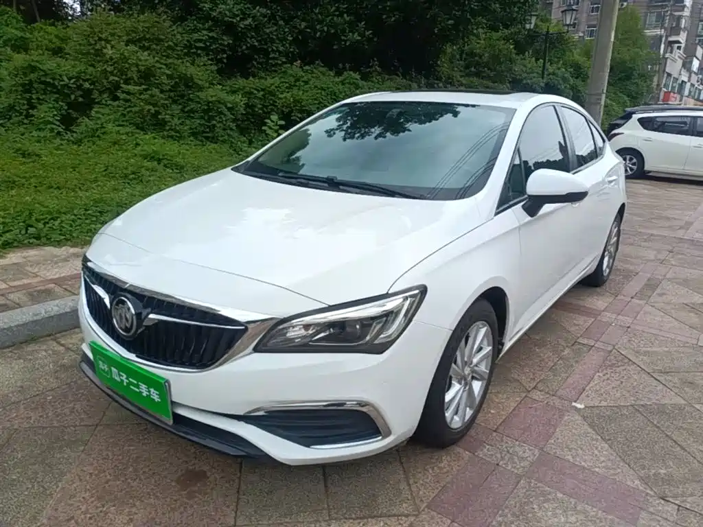 Buick Verano 2019 Sedan 15S Auto Leading фото 2