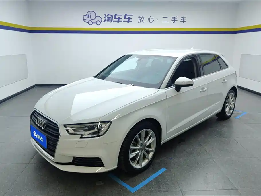 Audi A3 2018 30th Anniversary Sportback 35 TFSI Progressive