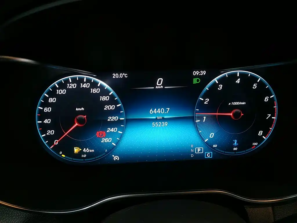 MERCEDES-BENZ GLC