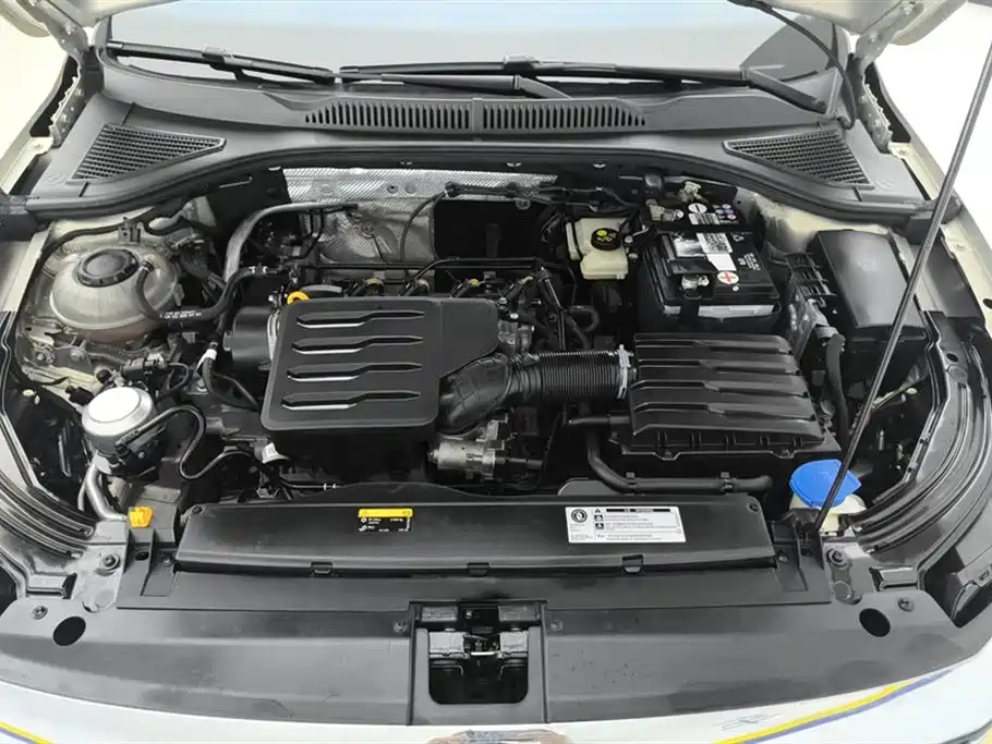 Volkswagen Lavida 2021 1.5L Auto Comfort Edition фото 10