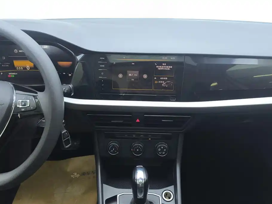 Volkswagen Lavida 2021 1.5L Auto Comfort Edition фото 13