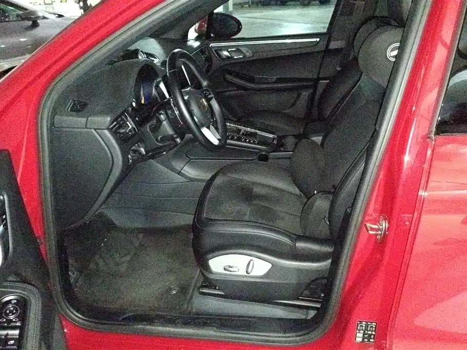 Porsche Macan 2018 Macan 2.0T фото 9