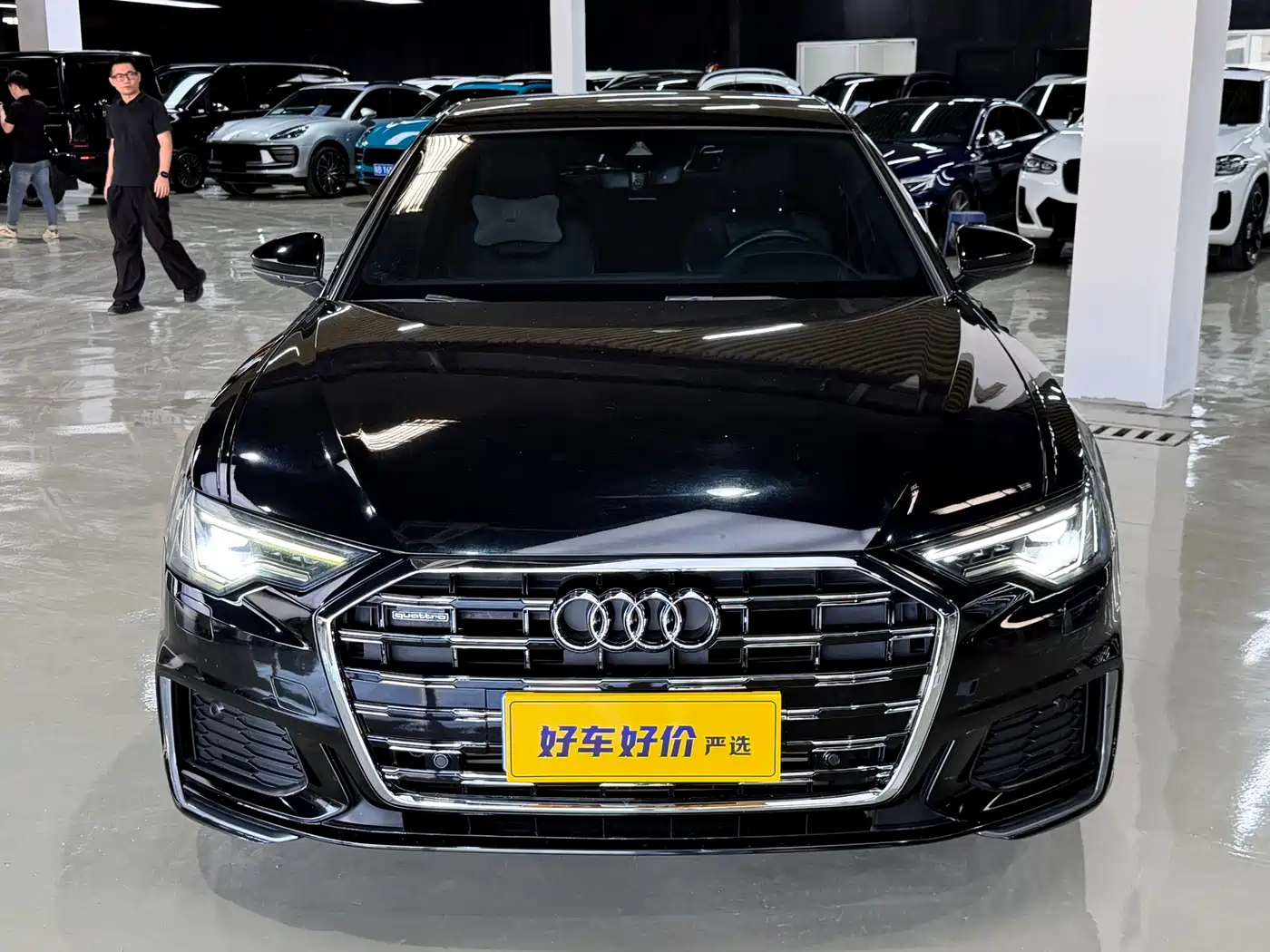 Audi A6L 2021 40 TFSI Luxury Sport фото 2