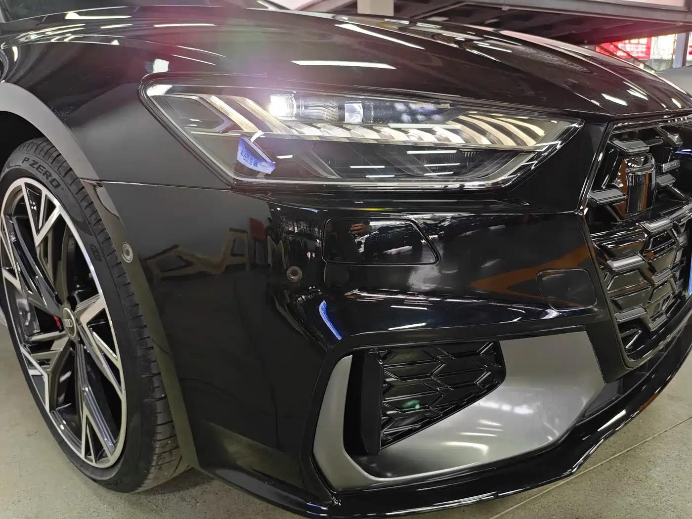 Audi A7L 2024 45 TFSI quattro Black Warrior Edition фото 11