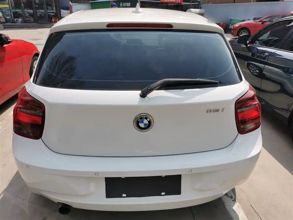 BMW 1 Series (Import) 2013 Facelift 116i Leading Model фото 4