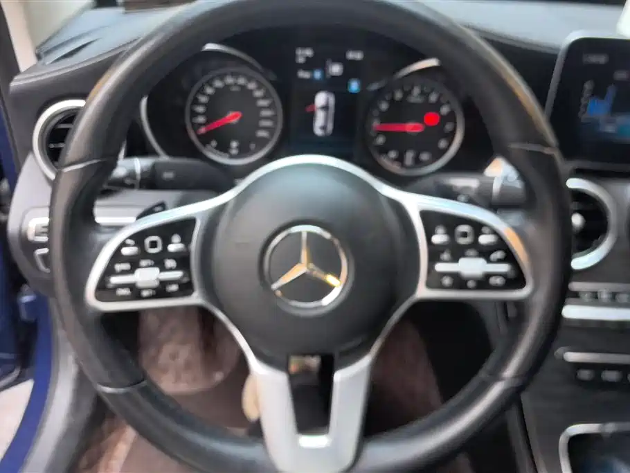 Mercedes-Benz C-Class 2019 C 180 L Fashion Sport Edition фото 15