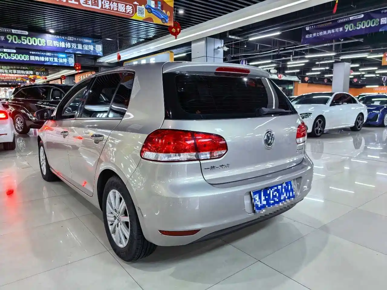 Фото 8 - Volkswagen Golf