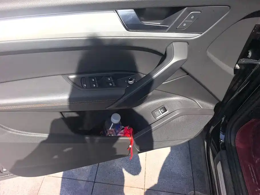 Audi Q5L 2020 Facelift 40 TFSI Honor Fashion фото 7