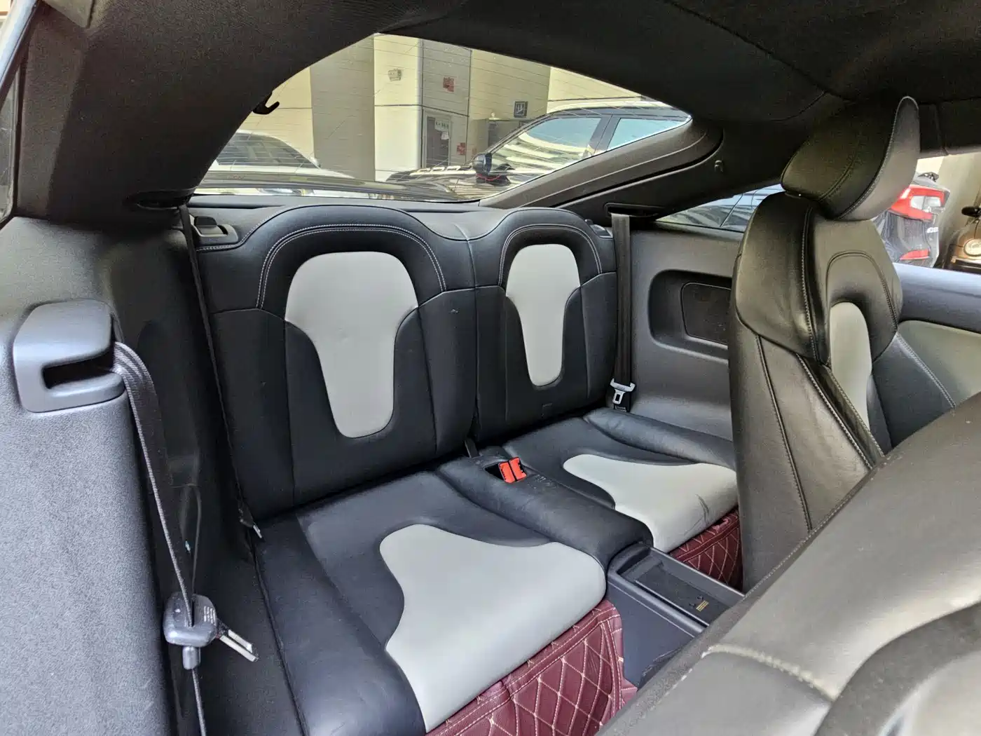 Audi TT 2010 TT 2.0TFSI Collector's Edition фото 5