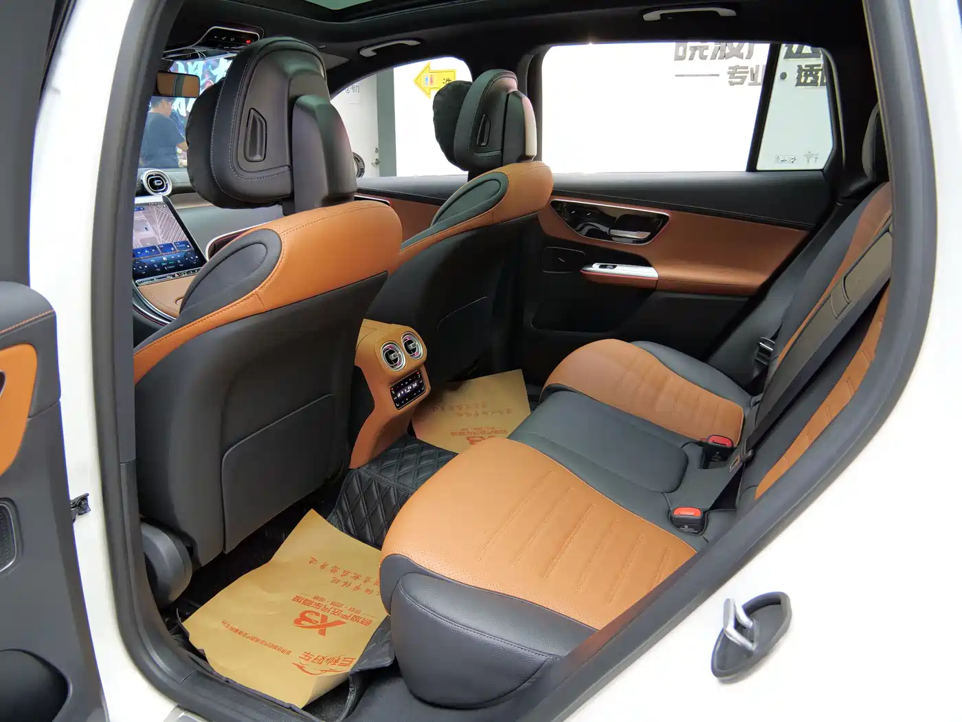 Mercedes-Benz GLC 2025 Model Year GLC 260 L 4MATIC Dynamic фото 17