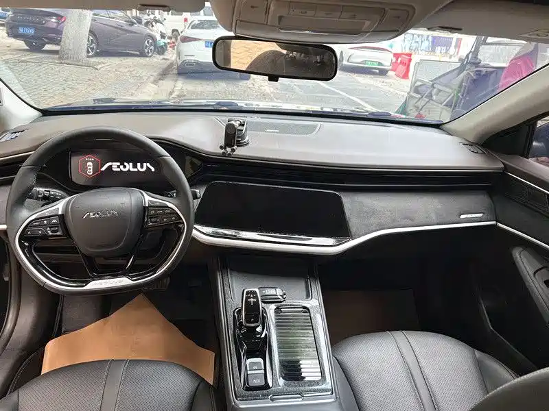 DONGFENG YI HYUN MAX