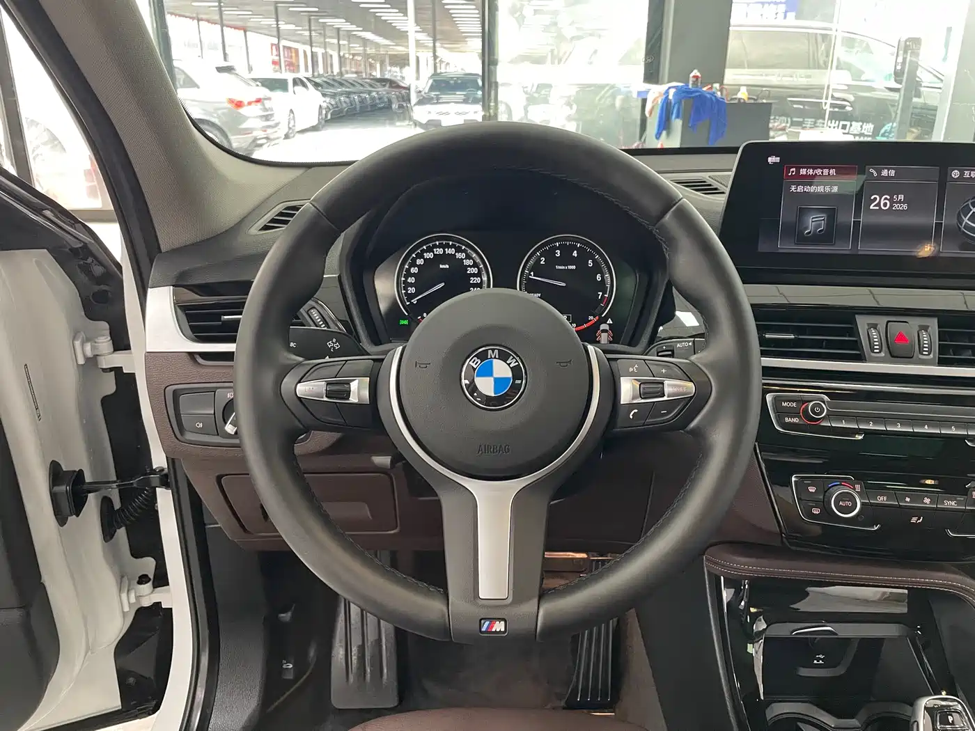 BMW X1 2022 sDrive20Li Premium фото 10