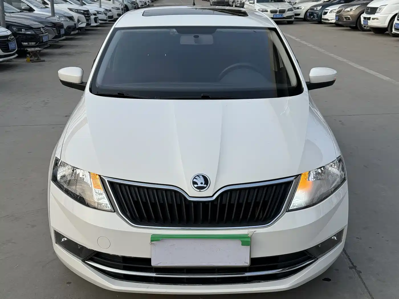 Škoda Skoda Rapid Spaceback 2019 Facelift 1.5L Automatic Comfort Version China VI фото 3
