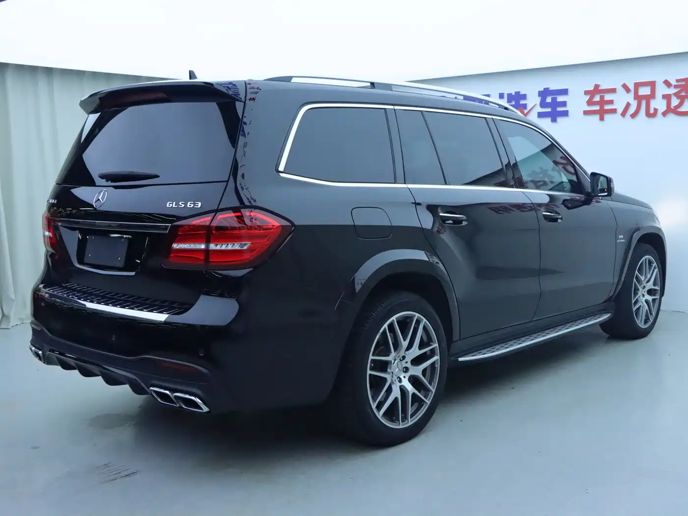 Mercedes-Benz GLS AMG 2017 AMG GLS 63 4MATIC фото 25