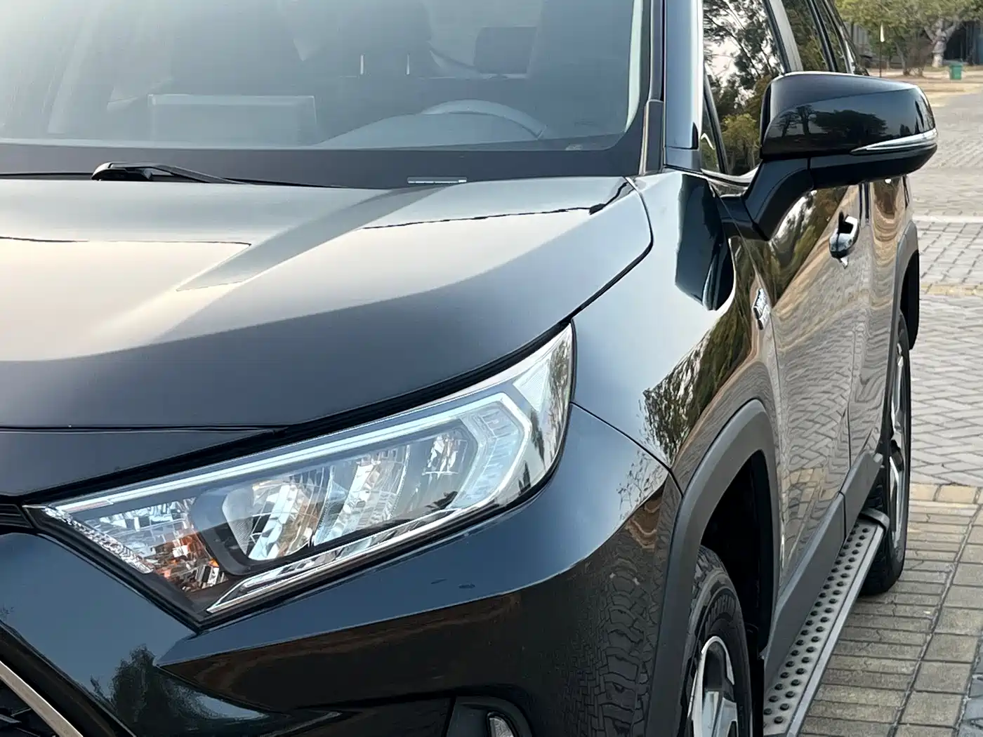 Toyota RAV4 Rongfang Dual Engine E+ 2022 2.5L 2WD Elite Pro фото 8